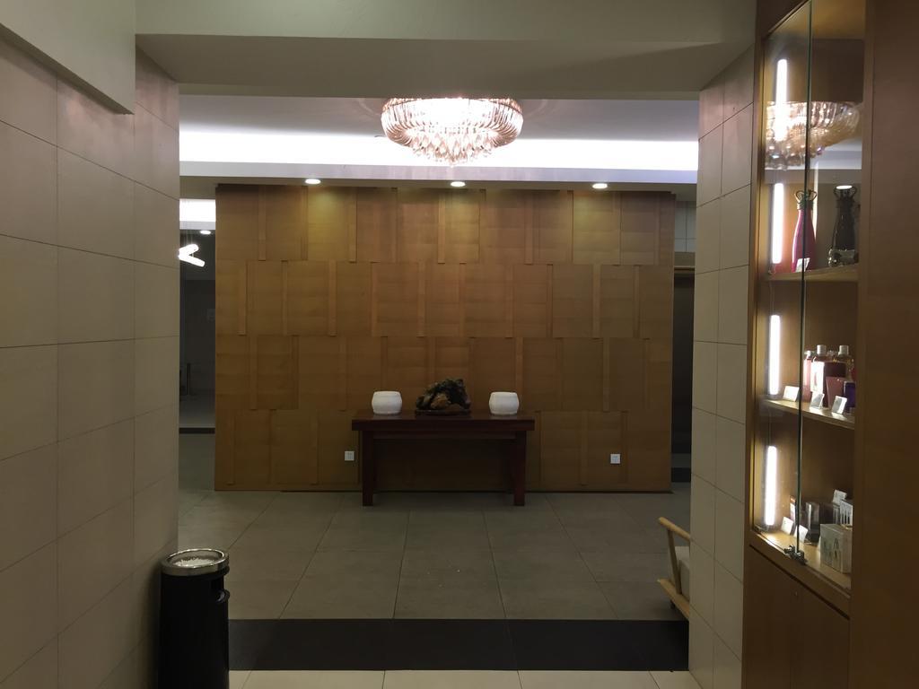 Ji Hotel Jing'An Temple 上海 外观 照片