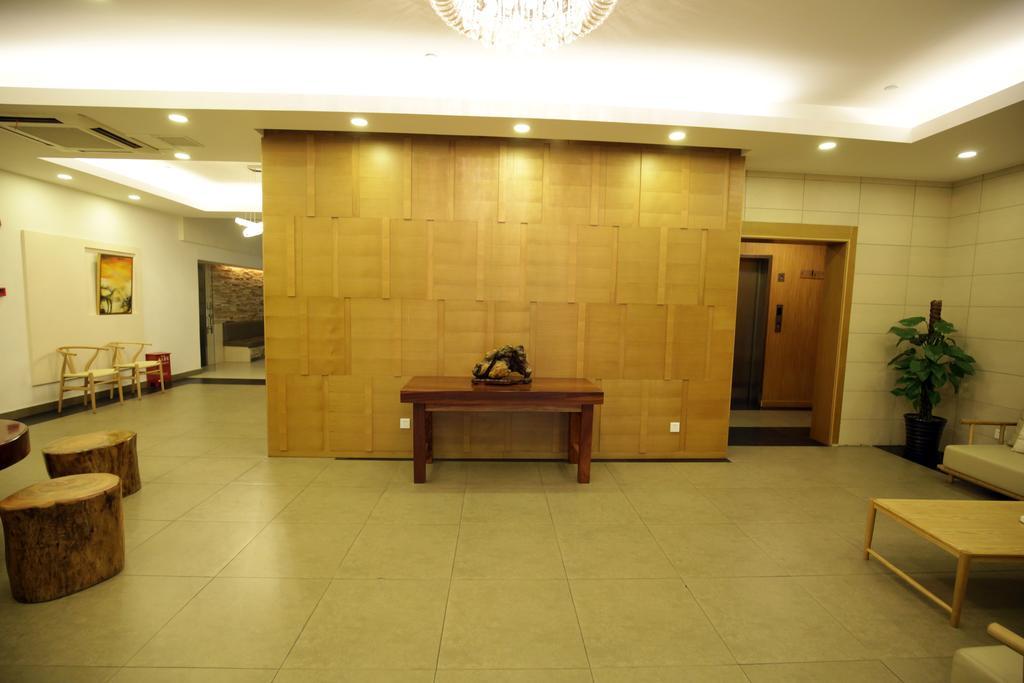 Ji Hotel Jing'An Temple 上海 外观 照片