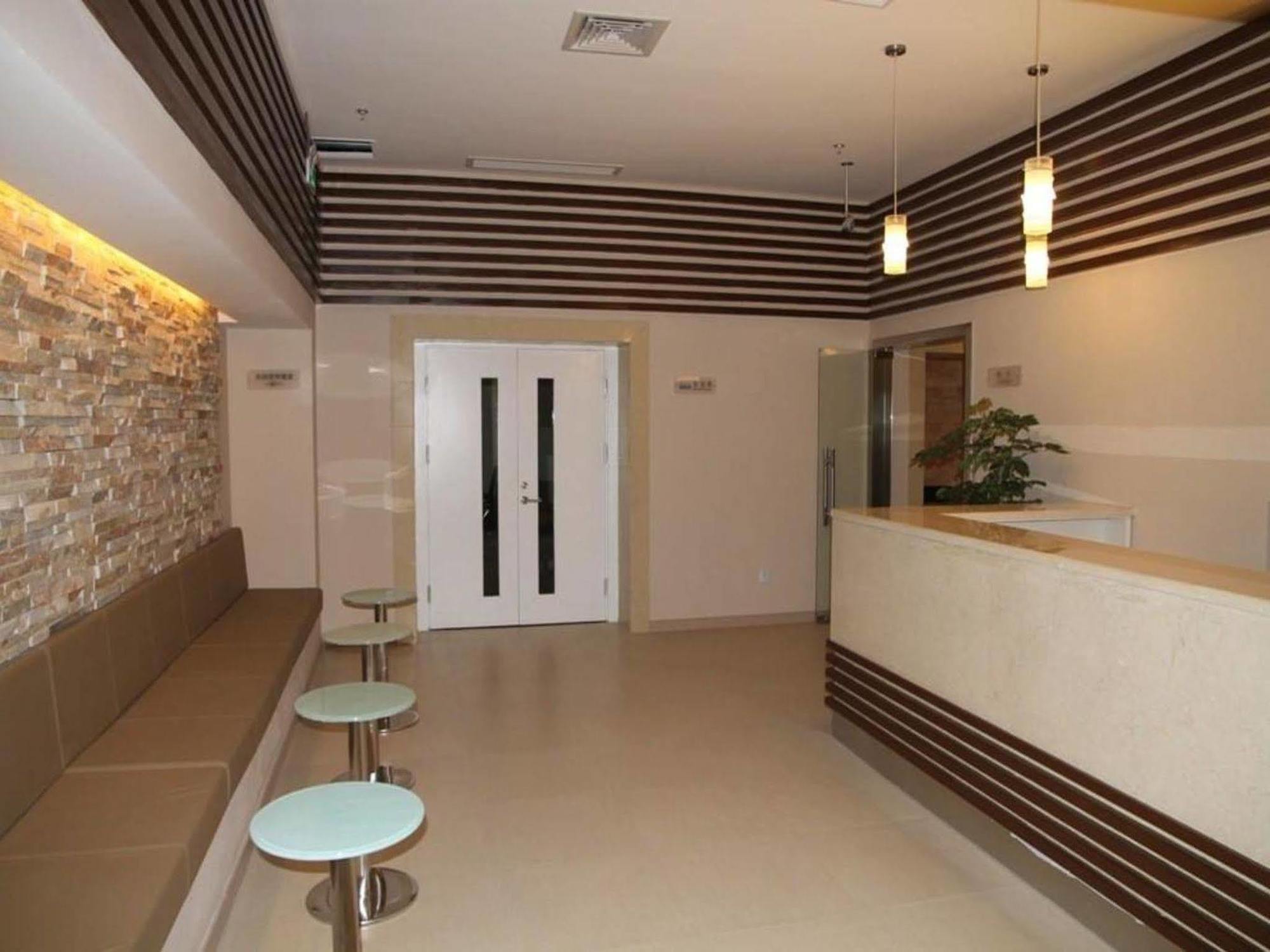 Ji Hotel Jing'An Temple 上海 外观 照片